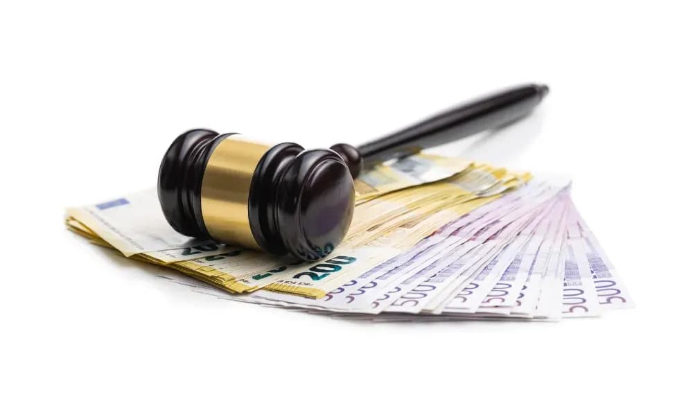 Abmahnung bei fehlendem Energieausweis: Rechtliche Folgen, Kosten und Pflichten für Verkäufer und Vermieter